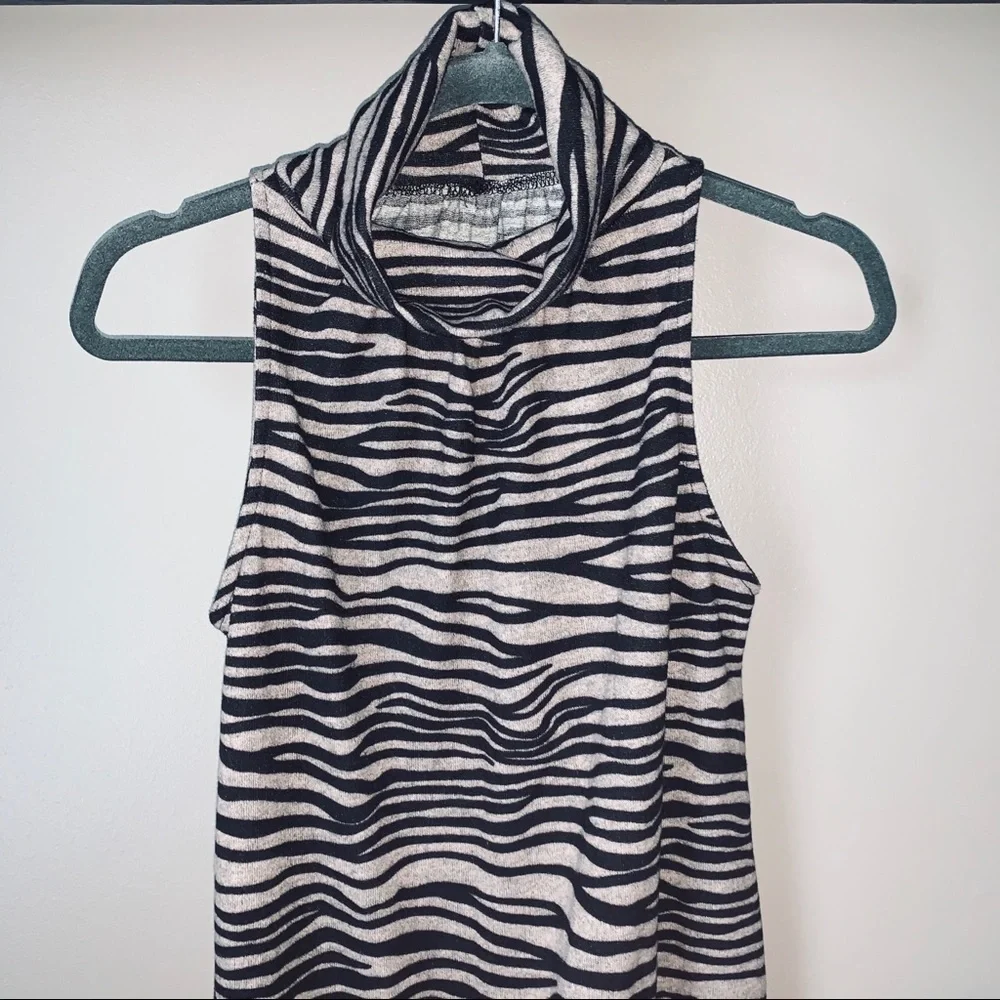 TWENTYONE animal print sleeveless top - Picture 4 of 11